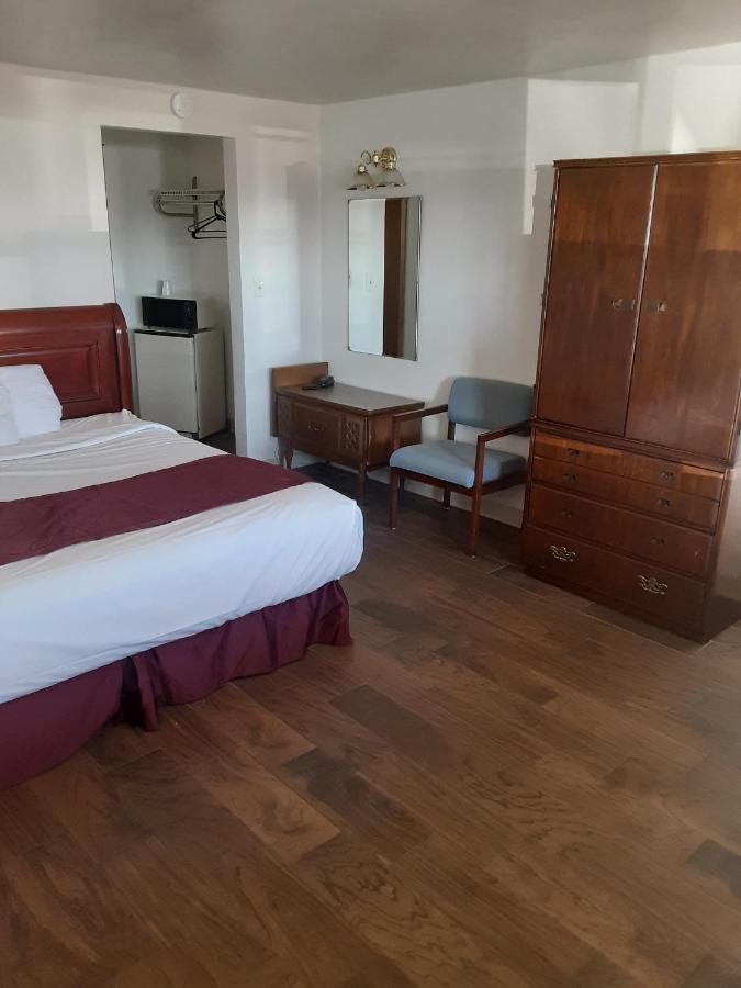 Hotel Blue Top Inn スティーブンスポイント エクステリア 写真